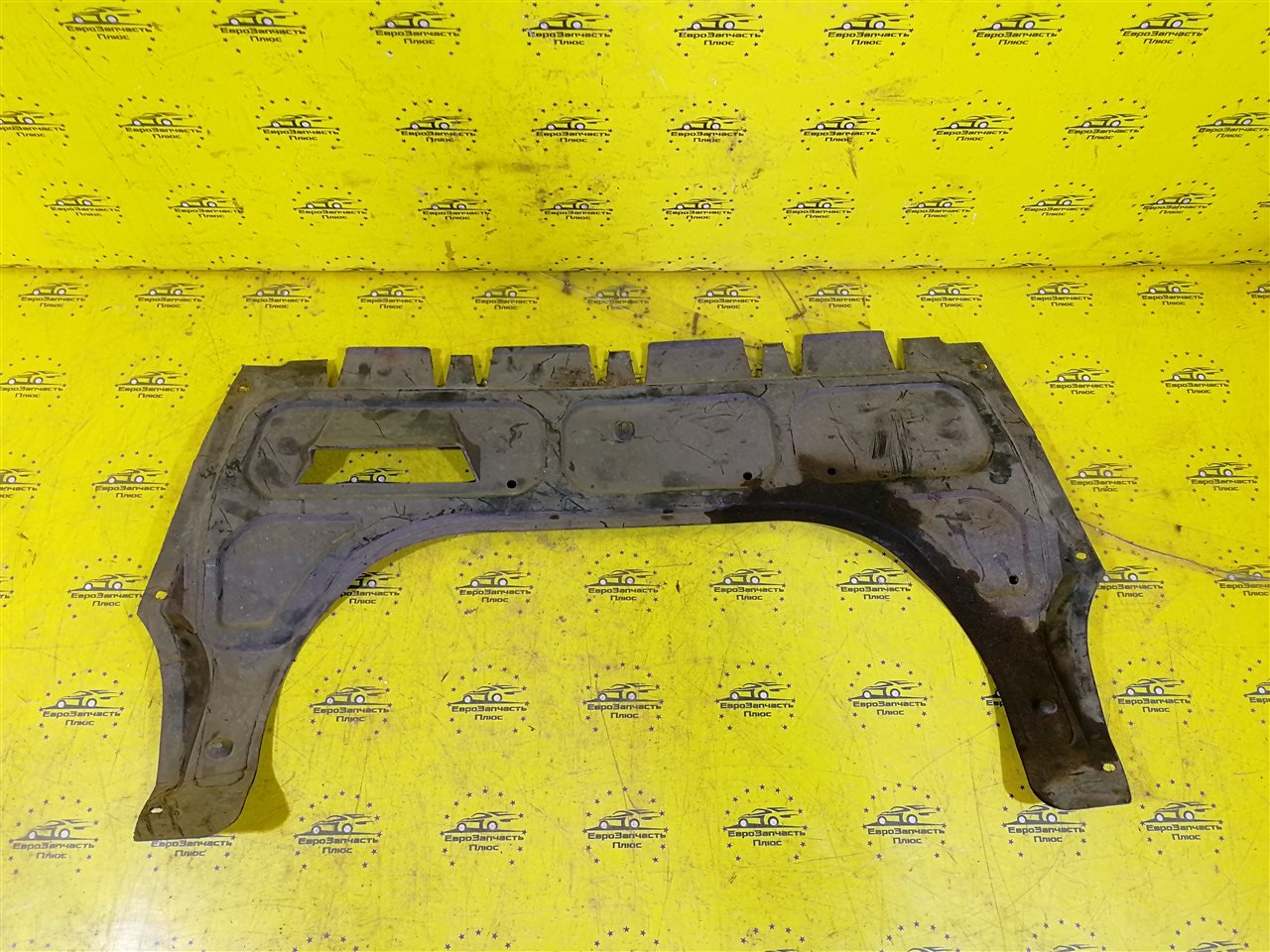 Пыльник двигателя Polo MK5
