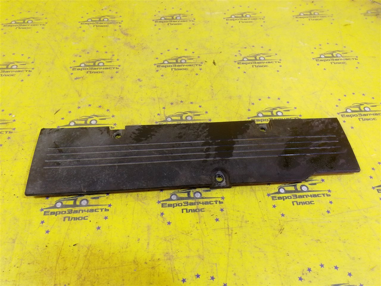 Декоративная крышка двигателя Mitsubishi Lancer CY 1035A131 контрактная