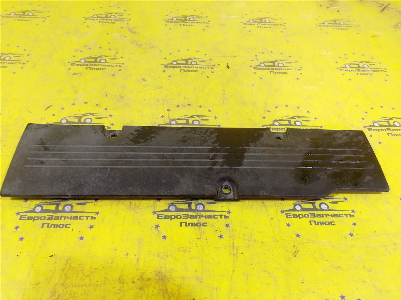 Декоративная крышка двигателя Lancer CY