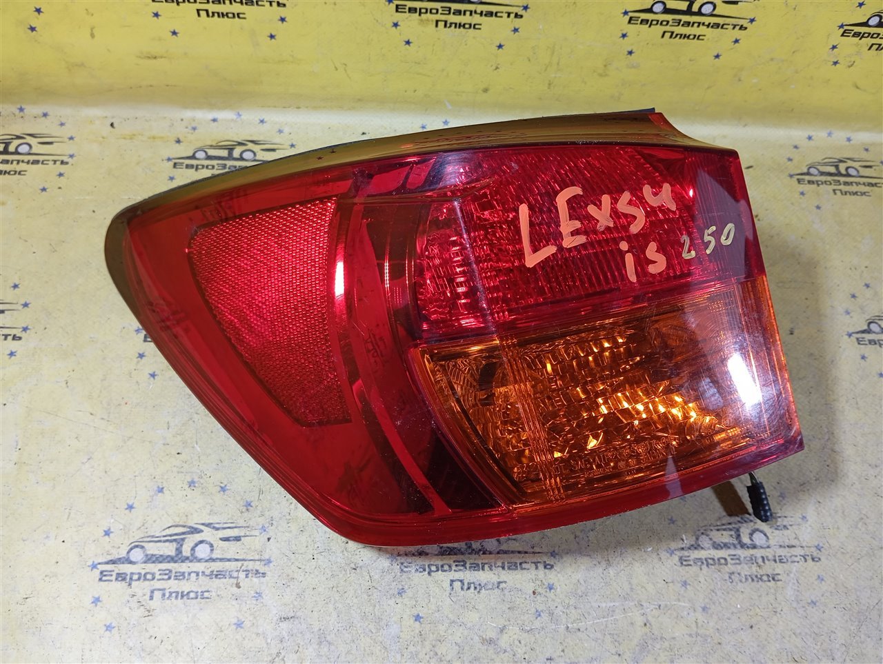 Фонарь задний левый Lexus IS 250 XE20