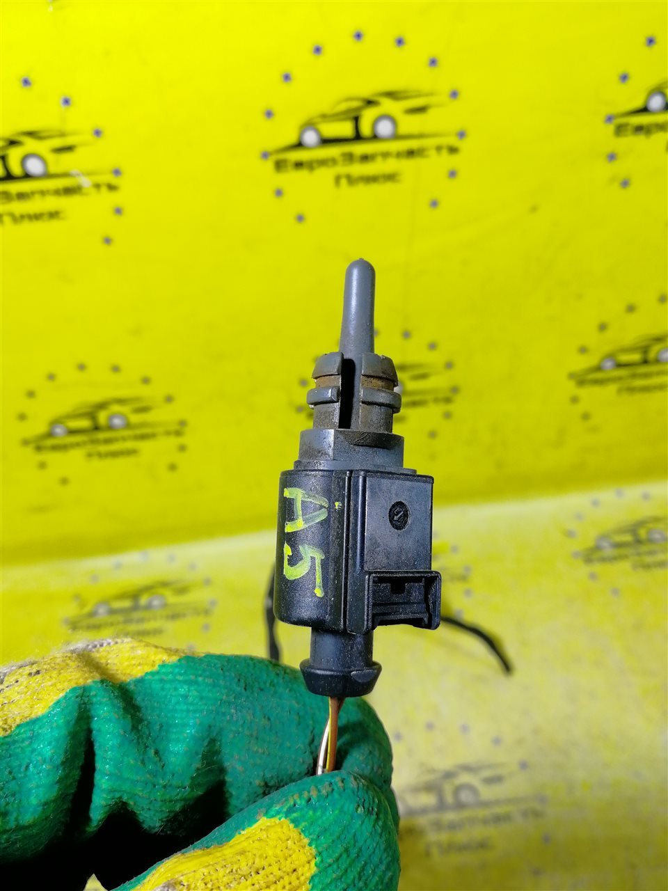 Датчик температуры Octavia A7 5E