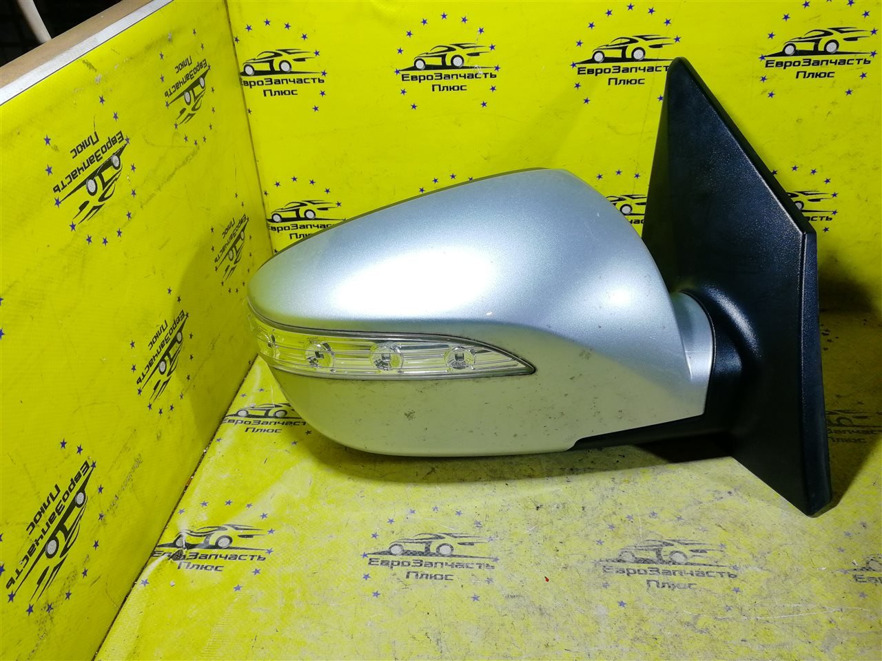 Зеркало двери переднее правое IX35 LM