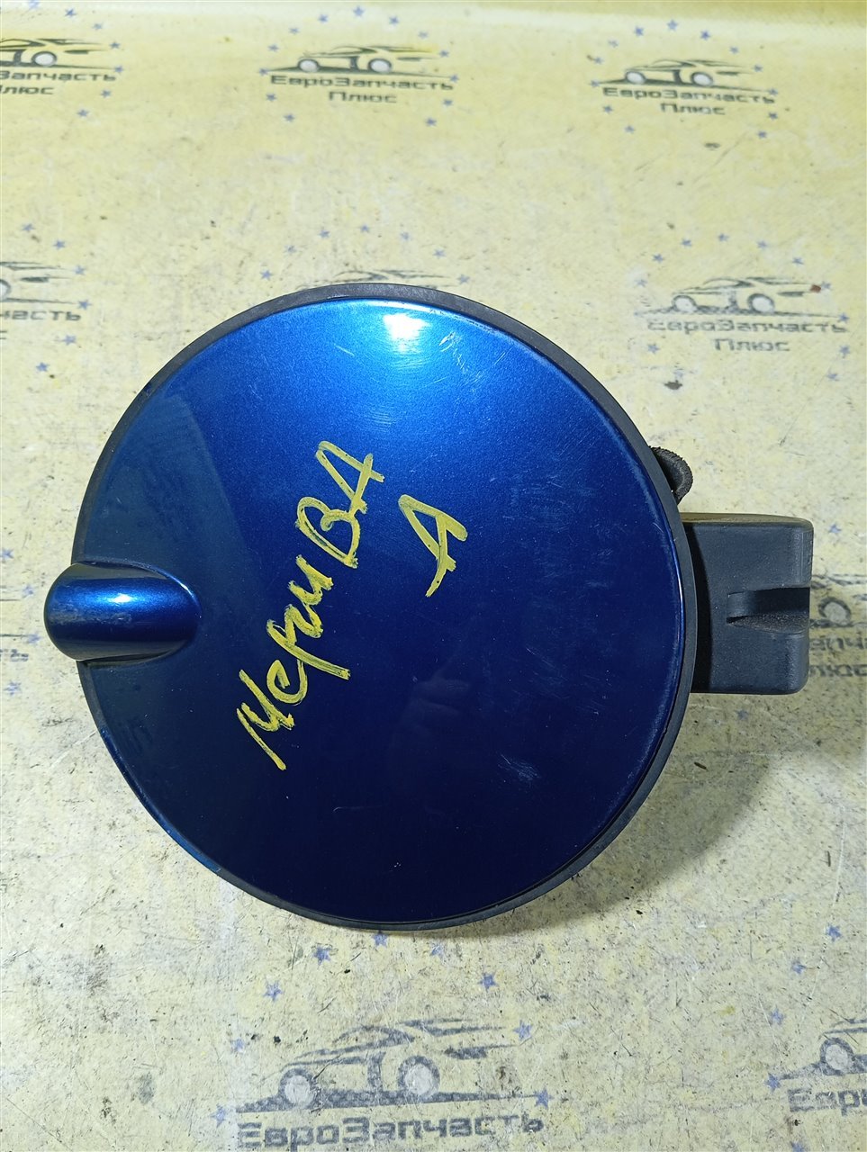 Лючок Opel Meriva А