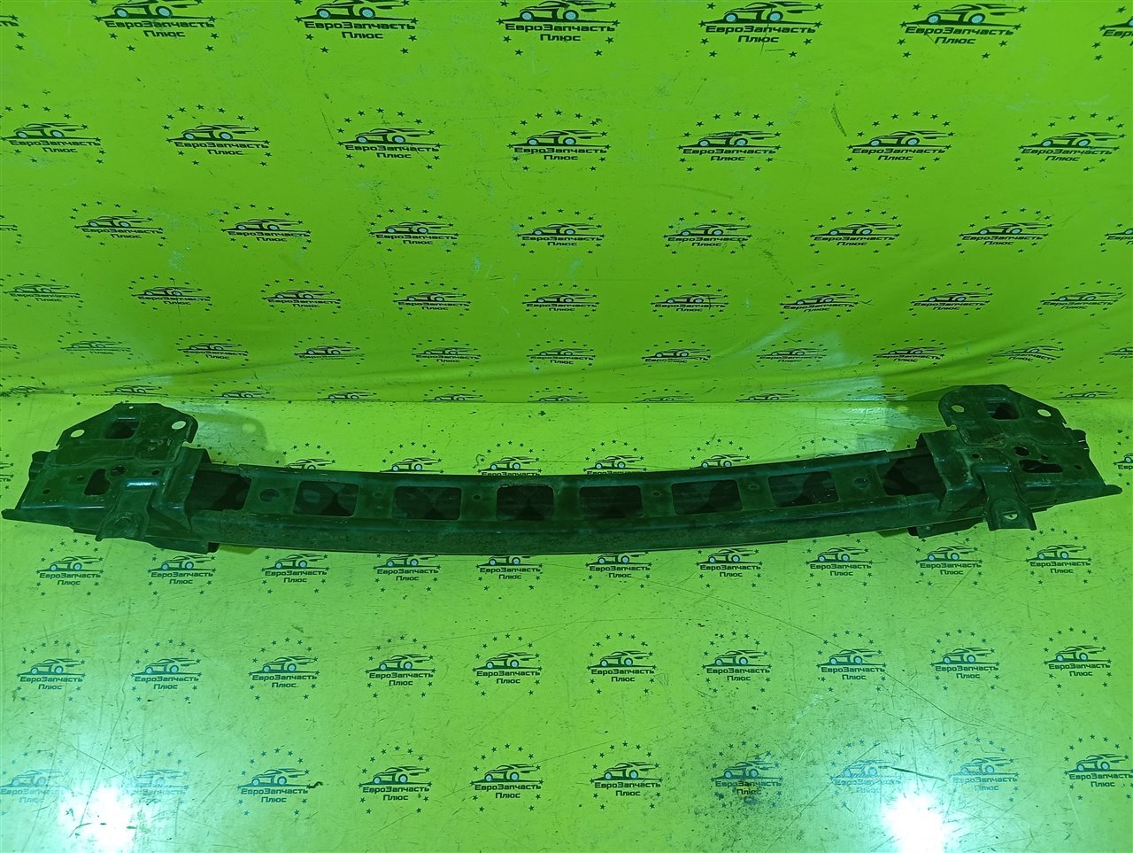 Усилитель бампера передний Hyundai Santa Fe 2 СМ