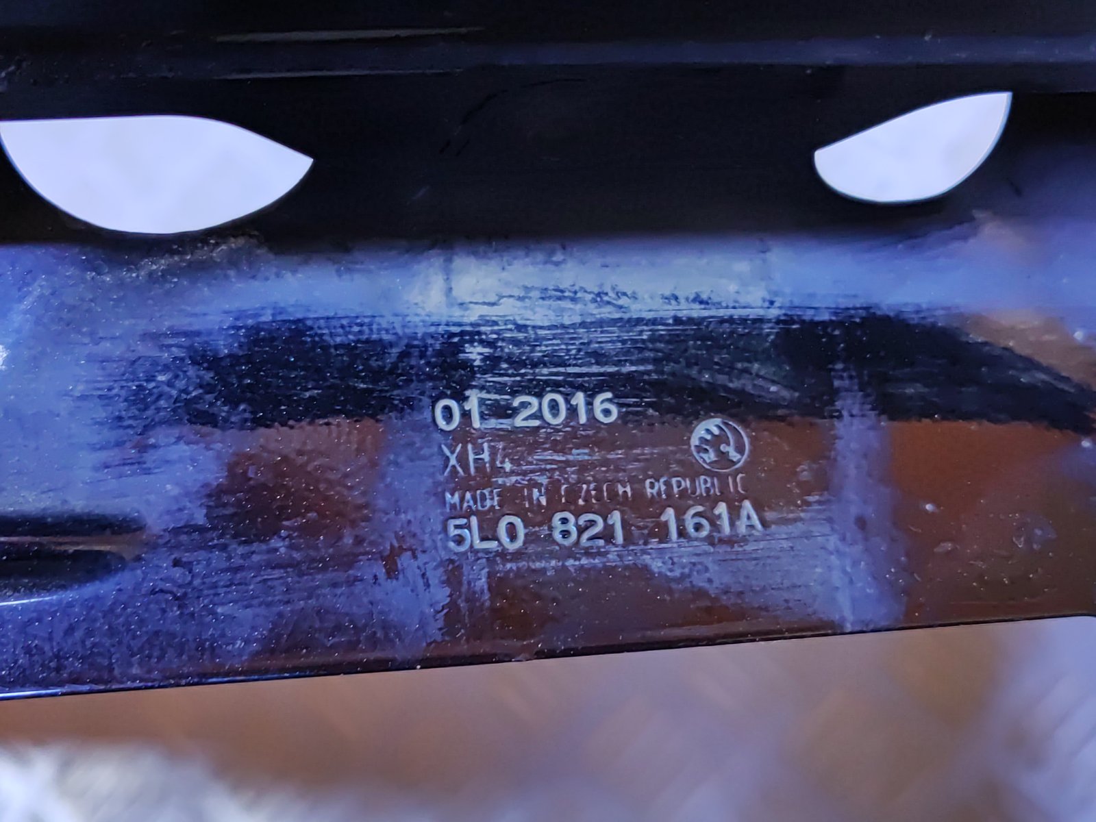 Крыло переднее левое Yeti 2014-2018 1 Крыло переднее левое Yeti 2014-2018 1