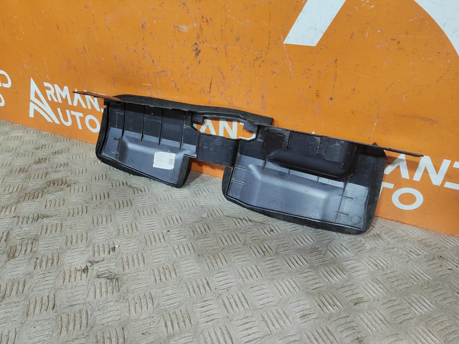 Дефлектор радиатора верхний C5 2022-нв T19C Дефлектор радиатора верхний C5 2022-нв T19C