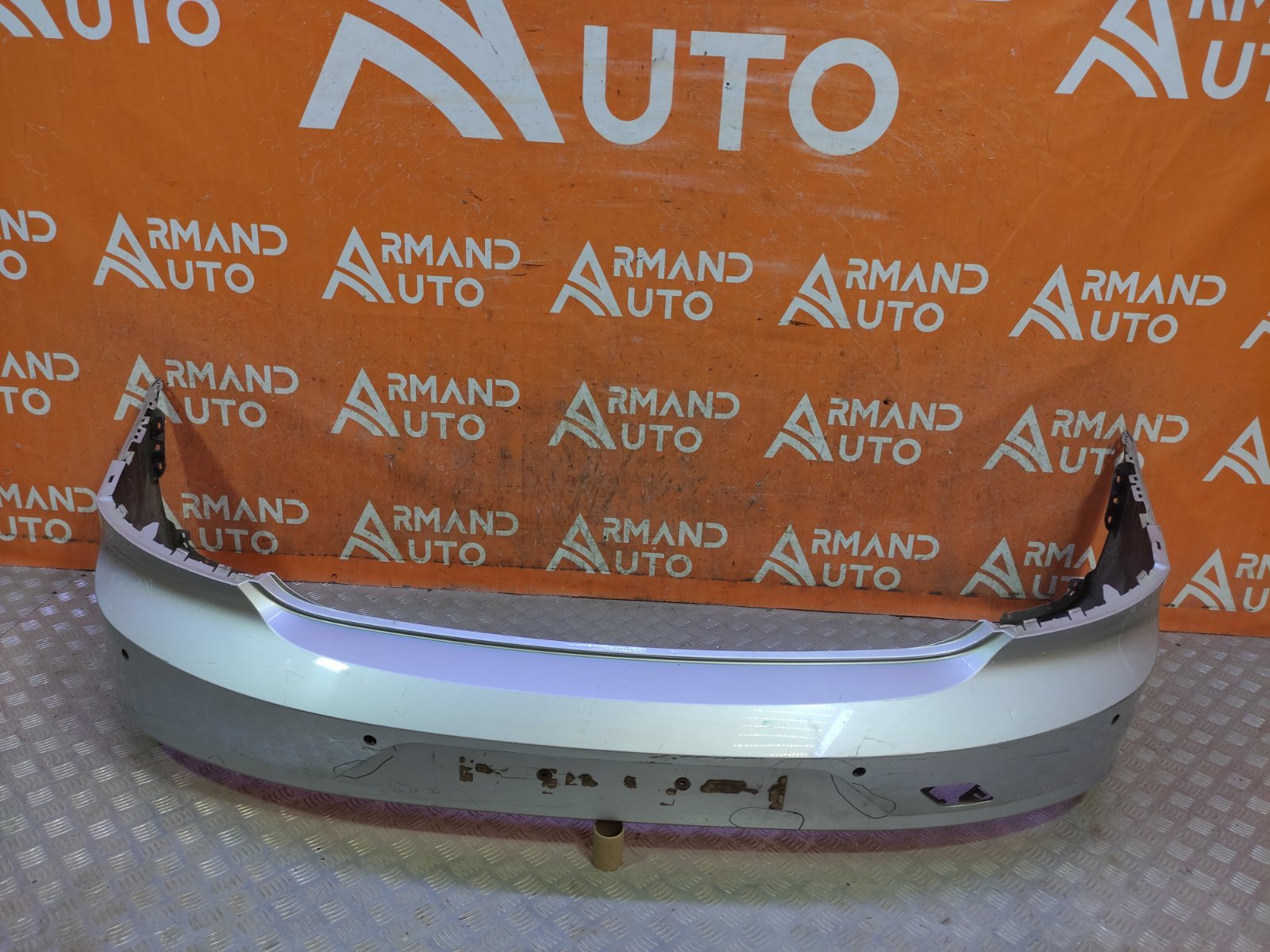 Бампер задний Volvo S90 2016-2020 2 39844337 новая