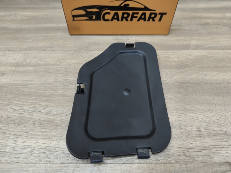 Лючок подкрылка правый передний Mitsubishi Colt 6 2007 Z32A 1.1L