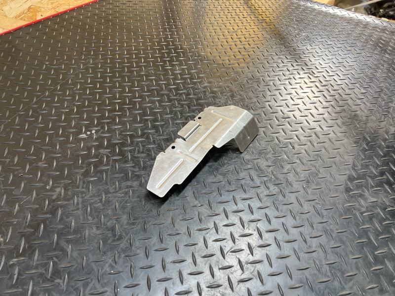 Тепловой экран 5 2023 G30 B57D30B Тепловой экран 5 2023 G30 B57D30B