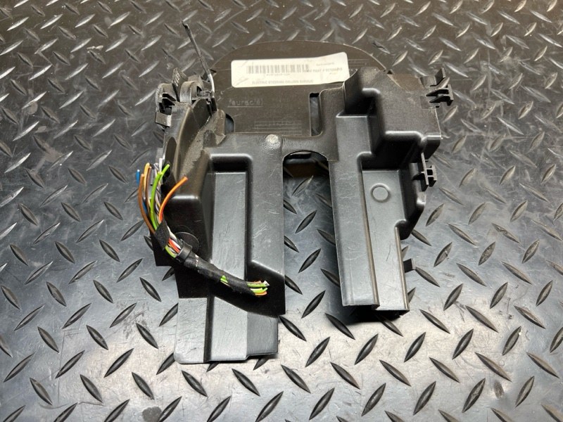 Запчасть кожух рулевой колонки BMW X5 2016 f15 N47D20C 1176365 контрактная Кожух рулевой колонки BMW X5 2016 f15 N47D20C 1176365 контрактная