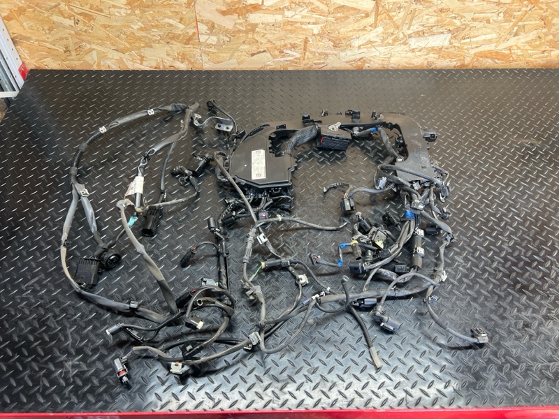 Запчасть проводка двс Mercedes-Benz GLE350d 2018 w166 OM 642.826 А6421505801 контрактная Проводка ДВС Mercedes-Benz GLE350d 2018 w166 OM 642.826 А6421505801 контрактная