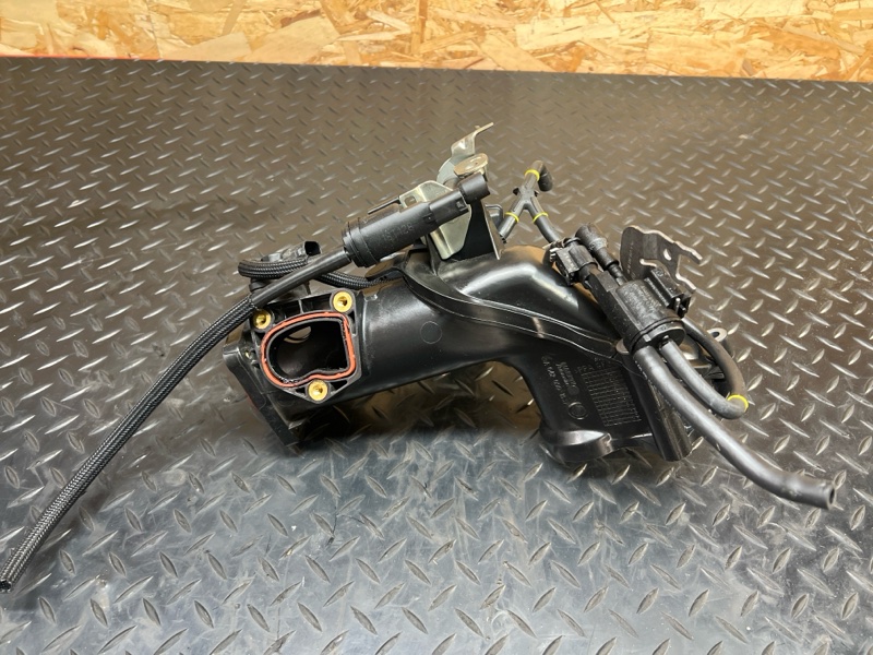 Реле свечей накала GLE350d 2018 w166 OM 642.826