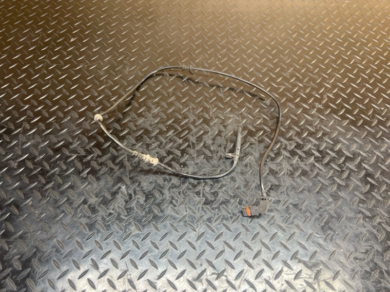 Запчасть датчик abs передний Mercedes-Benz GLE350d 2018 w166 OM 642.826 А1669054002 Б/У Датчик ABS передний Mercedes-Benz GLE350d 2018 w166 OM 642.826 А1669054002 Б/У