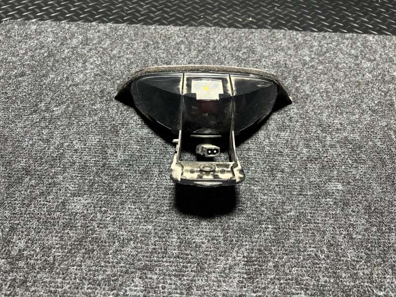 Стоп-сигнал дополнительный задний 5 1999 e39 M62B35