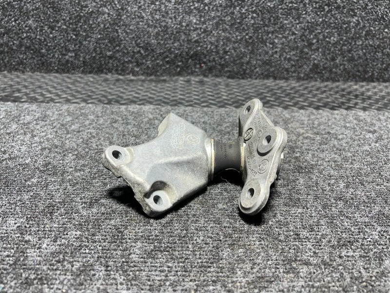 Подушка АКПП BMW 7 2016 g11 B57D30A 22326860542 контрактная