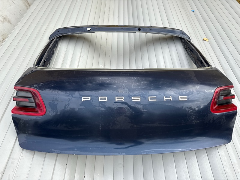 Крышка багажника Porsche Macan 95b827123 контрактная