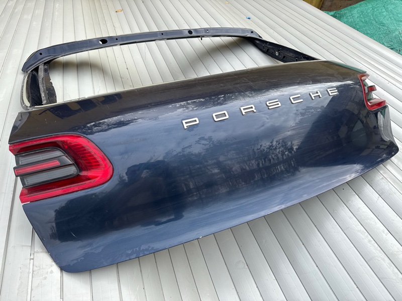 Крышка багажника Porsche Macan