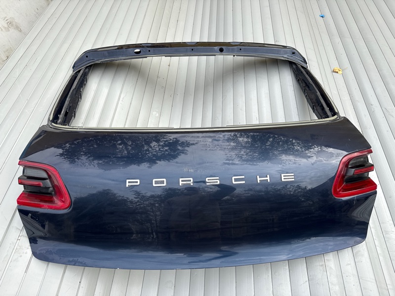 Крышка багажника Macan