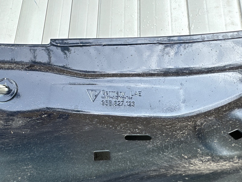 Крышка багажника Macan