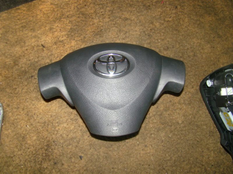 Airbag на руль Toyota Auris NZE151 1NZFE (б/у)