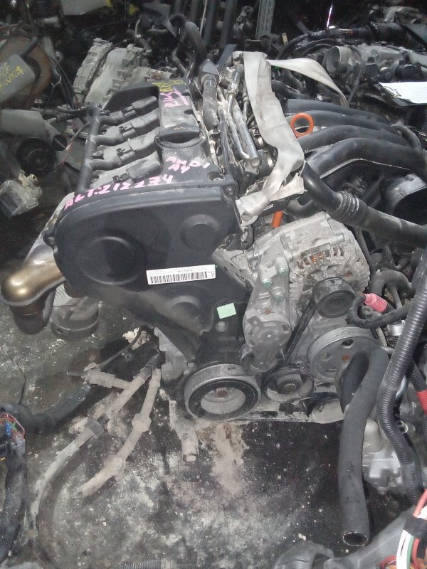 Двигатель Audi A4 ALT (б/у) Двигатель Audi A4 ALT (б/у)