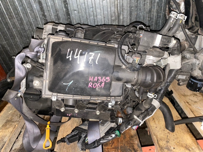 Двигатель Suzuki Alto HA36S R06A (б/у)