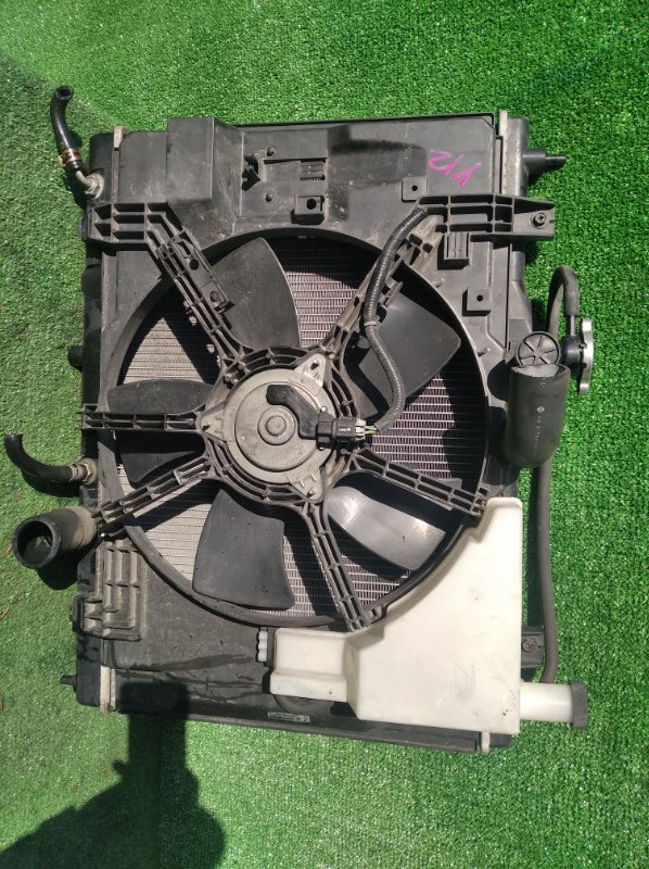 Радиатор охлаждения Nissan Ad Y12 HR15 (б/у)