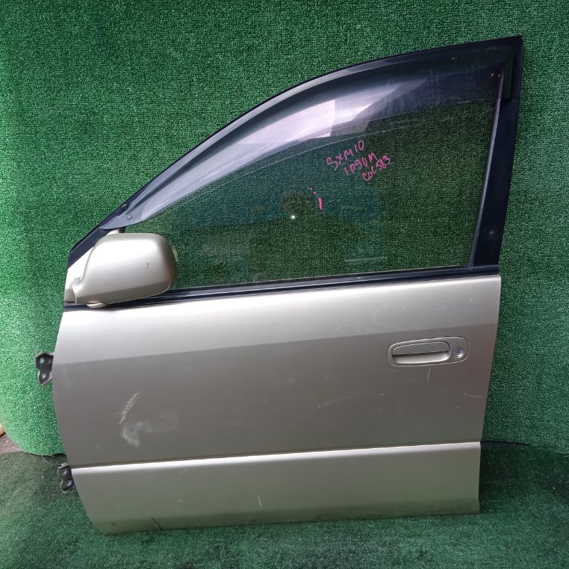 Дверь Toyota Ipsum SXM10 передняя левая (б/у)