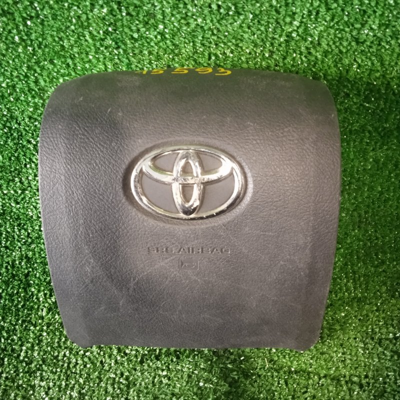 Airbag на руль Toyota Noah ZRR75 (б/у)