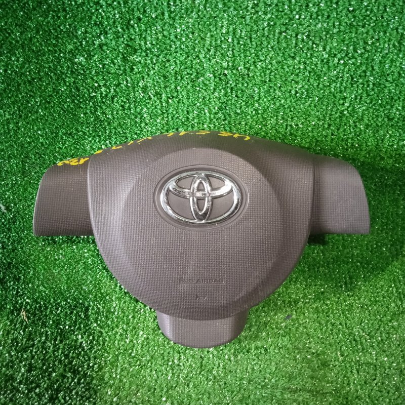 Airbag на руль Toyota Vitz NCP130 (б/у)
