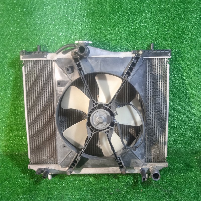 Радиатор охлаждения Daihatsu Terios J111G (б/у)