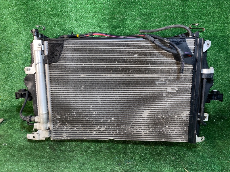 Радиатор охлаждения Volvo S60 (б/у)