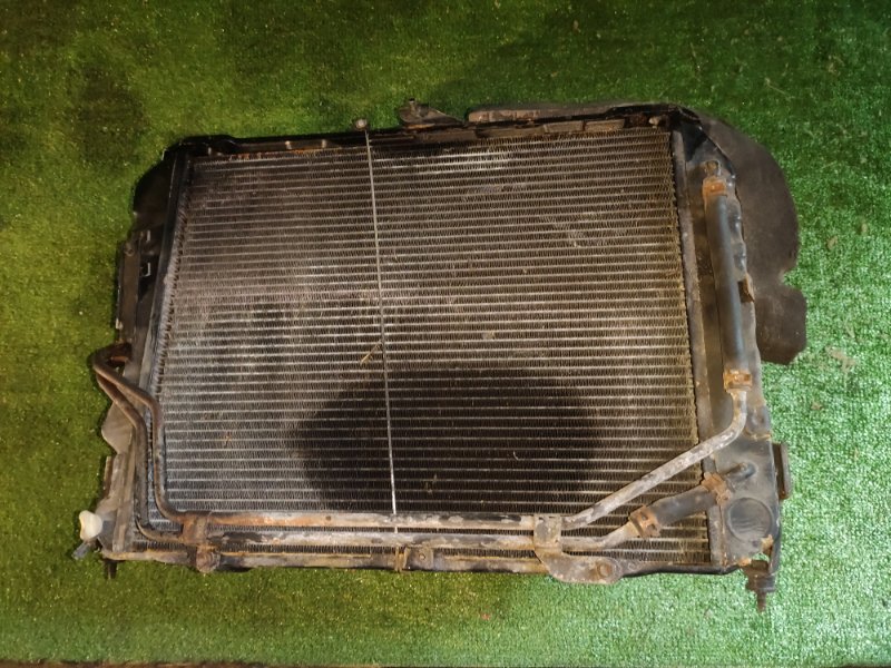 Радиатор охлаждения Toyota Hiace RZH133 2RZ (б/у)