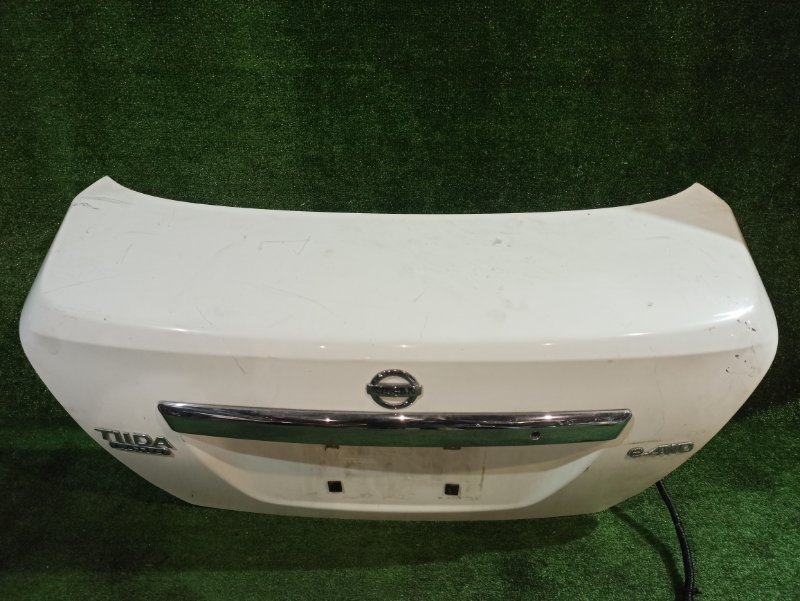 Крышка багажника Nissan Tiida Latio SNC11 (б/у)