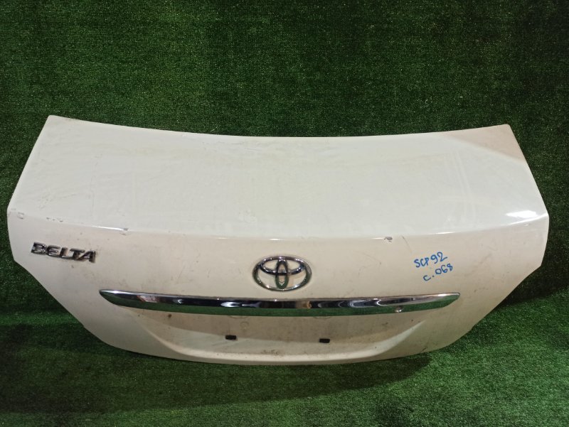 Крышка багажника Toyota Belta KSP92 (б/у)