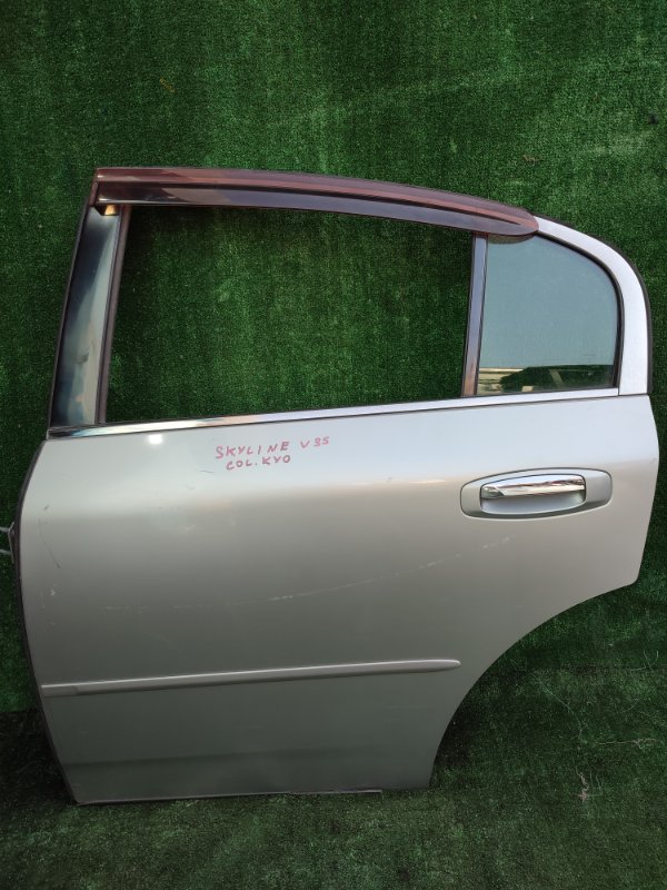 Дверь Nissan Skyline V35 задняя левая (б/у)
