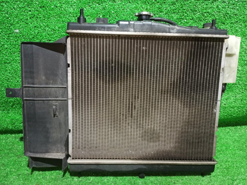 Радиатор охлаждения Nissan Cube BZ11 CR14 (б/у)