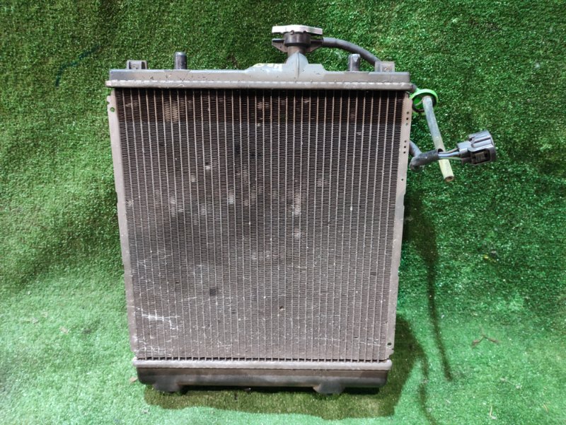 Радиатор охлаждения Suzuki Chevrolet Cruze HR52S M13A (б/у)