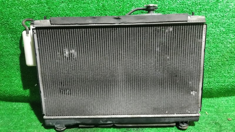 Радиатор охлаждения Toyota Noah AZR60 1AZ (б/у)