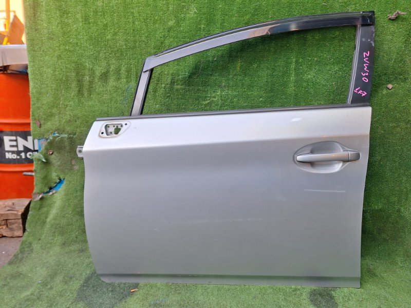 Дверь Toyota Prius ZVW30 передняя левая (б/у)