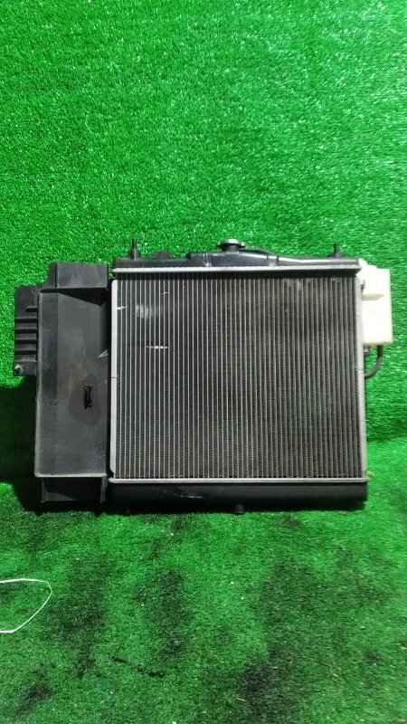 Радиатор охлаждения Nissan March AK12 CR12DE (б/у)