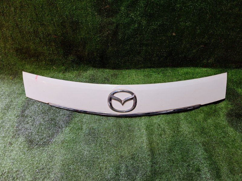 Накладка на капот Mazda Verisa DC5W (б/у)