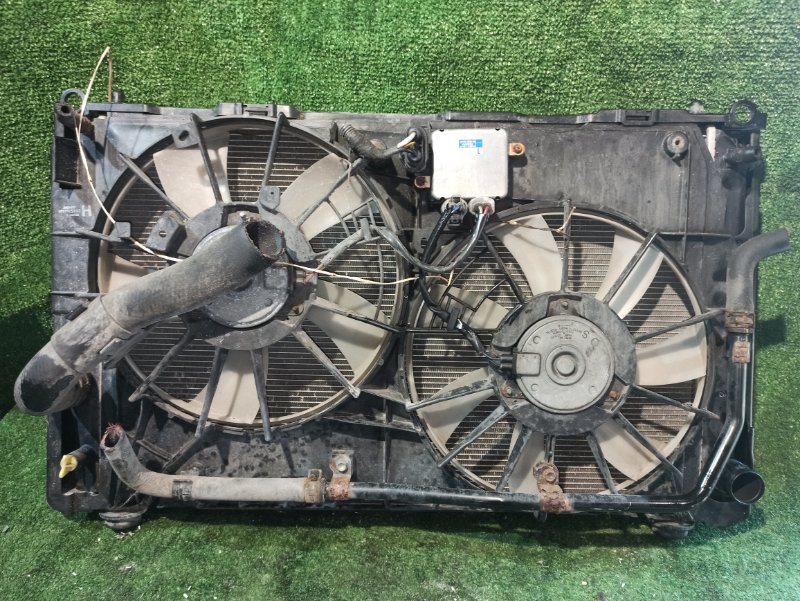 Радиатор охлаждения Toyota Estima AHR20 2AZ (б/у)