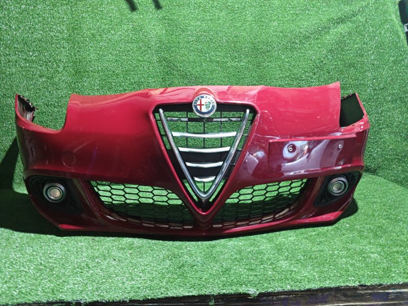 Бампер Alfa Romeo Giulietta 940 передний (б/у)