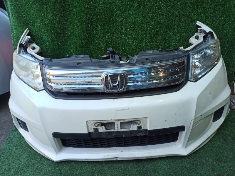 Nose cut Honda Freed Spike GP3 LEA (б/у)