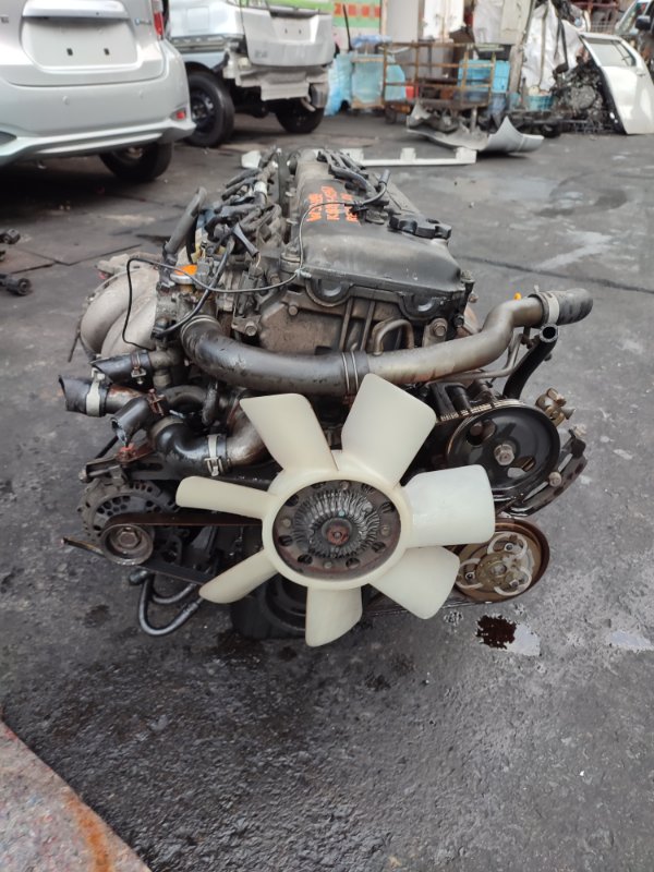 Двигатель Nissan Largo W30 KA24DE (б/у)