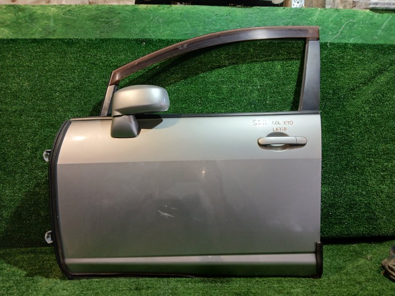 Дверь Nissan Tiida Latio SC11 передняя левая (б/у)