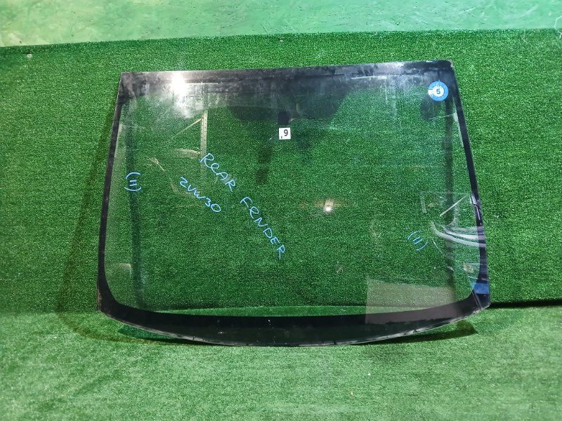 Стекло лобовое Toyota Prius ZVW30 2ZR-FXE 2009 (б/у)