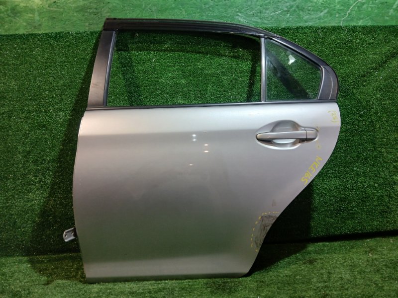 Дверь Toyota Corolla Axio NKE165 1NZ-FXE 2015 задняя левая (б/у)