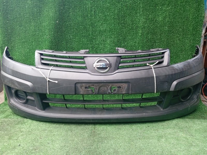Бампер Nissan Ad Y12 передний (б/у)